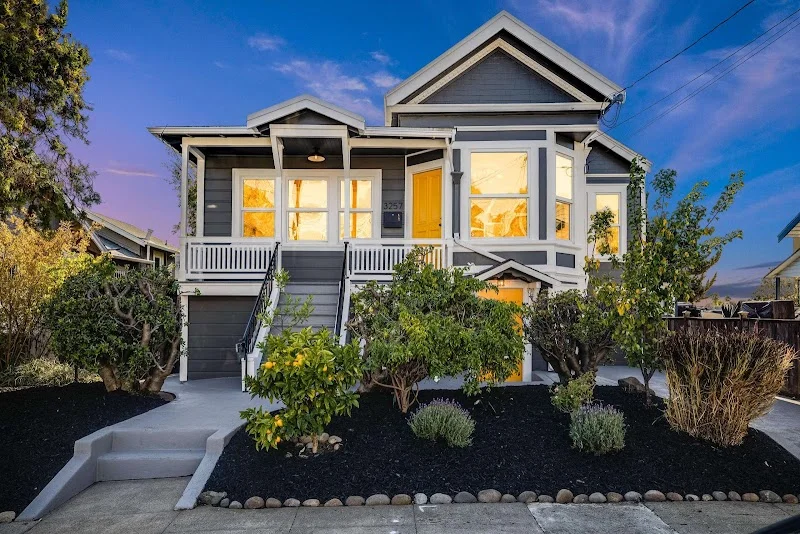 The Monday Team - East Bay CA - KW Advisors - PLACE - DRE #01759031