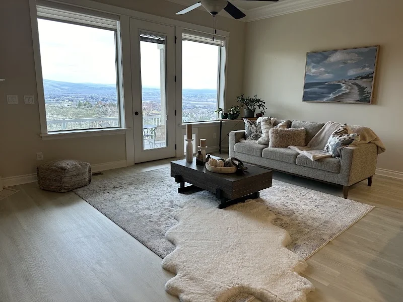 RE/MAX THE COLLECTIVE